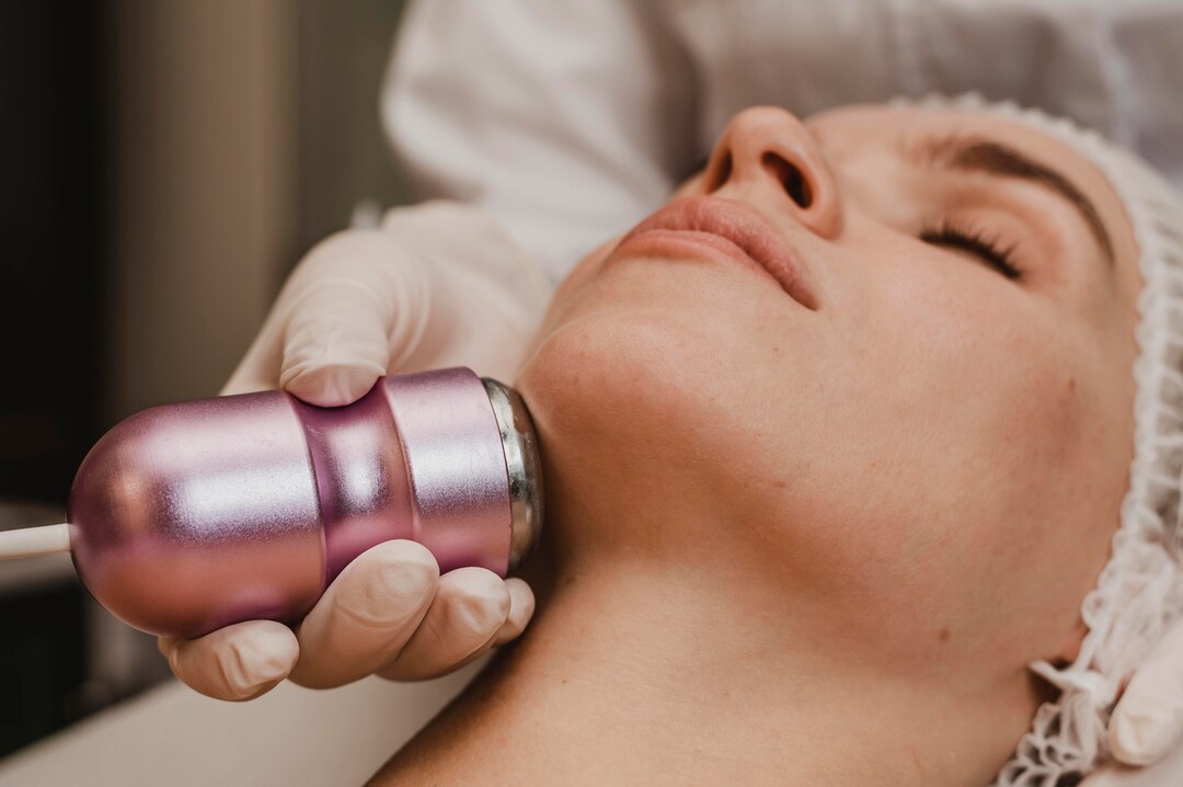 Ultrasonic Facial Machine
